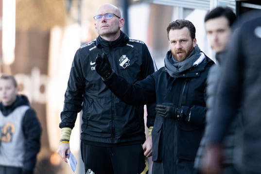 s tränare Bartosz Grzelak