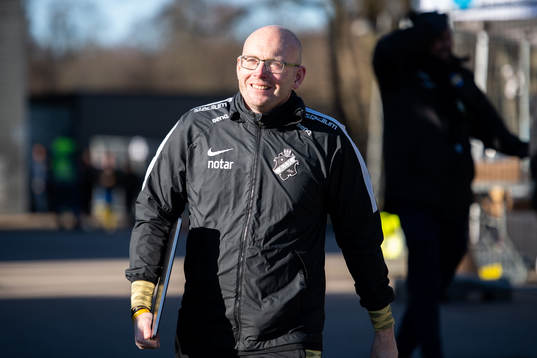 s assisterande tränare Andreas Janmyr