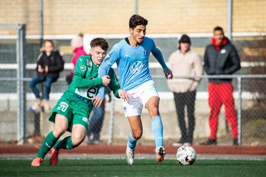 BK Olympics August Karlin och Malmö FFs Peter Gwargis