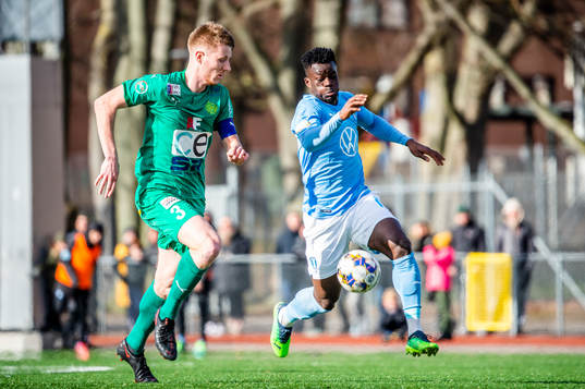 BK Olympics Axel Håkansson mot Malmö FFs Malik Abubakari