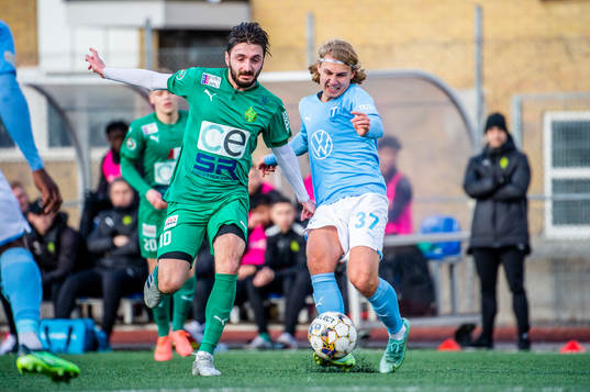 BK Olympics Bahrudin Atajic mot Malmö FFs Sebastian Nanasi