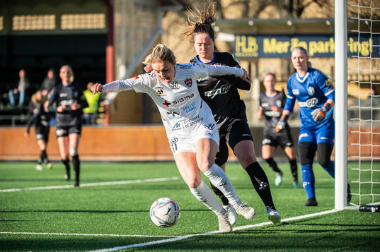 Rosengårds Mimmi Larsson och Växjös Thea Birgerud