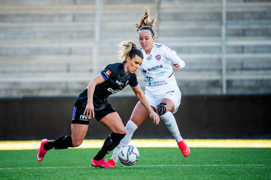 Växjös Mimmi Strömgren mot Rosengårds Athinna Persson