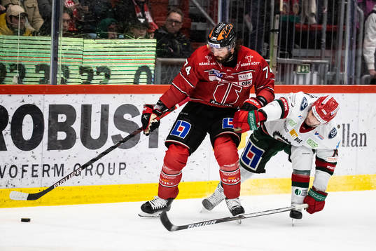 Örebros Nick Ebert och Frölundas Stefan Elliot
