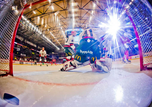 Örebros Robert Leino gör 3-2