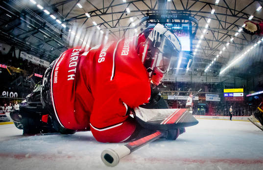 Örebros målvakt Jhonas Enroth