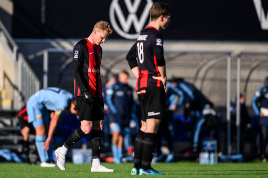 Brommapojkarnas Nicklas Maripuu deppar