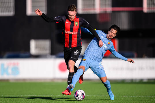 Brommapojkarnas Alexander Abrahamsson och Djurgårdens