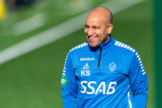 Brages tränare Klebér Saarenpää före fotbollsmatchen i