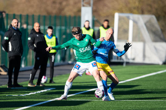 Brages Douglas Karlberg och Halmstads Andreas Johansson