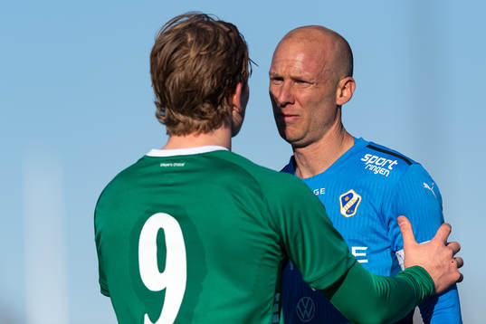 Halmstads Andreas Johansson och Brages Douglas Karlberg i