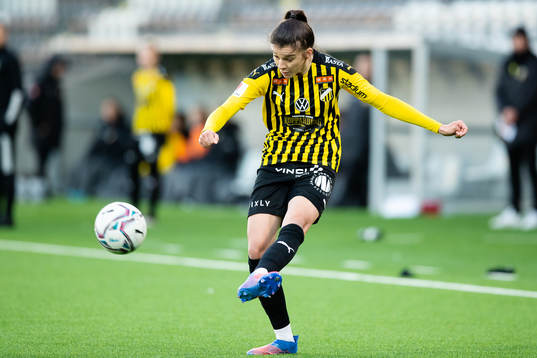 Häckens Anna Julia Csiki