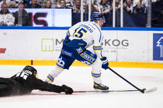 Brynäs Simon Bertilsson och Leksands Max Veronneau