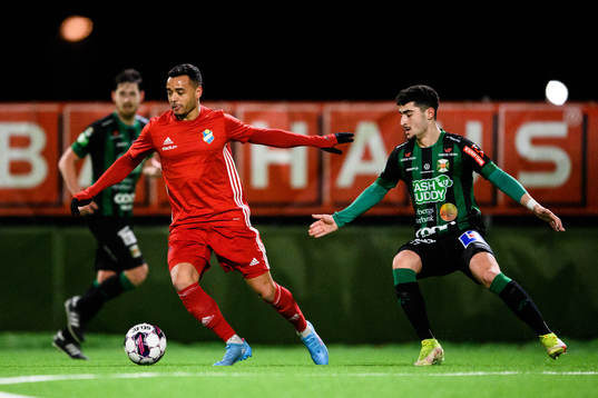 Östers Marc Rochester Sörensen och Varbergs Ismet Lushaku