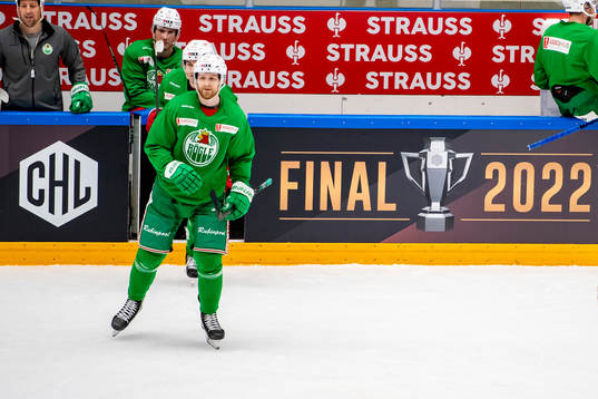 Ted Brithén of Rögle and CHL final 2022 logo