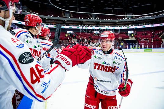 Timrås Morten Madsen jublar