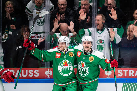 Daniel Zaar and Brady Ferguson of Rögle celebrate