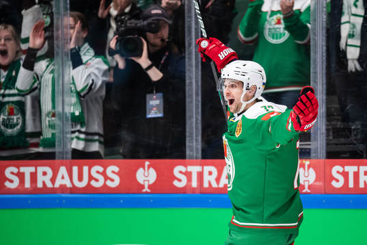 Daniel Zaar of Rögle celebrates