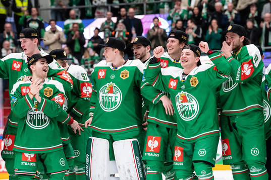 Leon Bristedt of Rögle celebrates