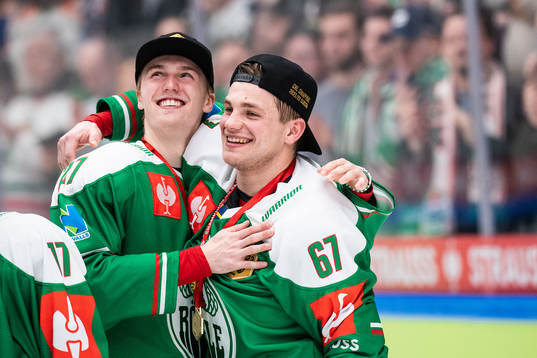 Linus Sjödin and Leon Bristedt of Rögle celebrates