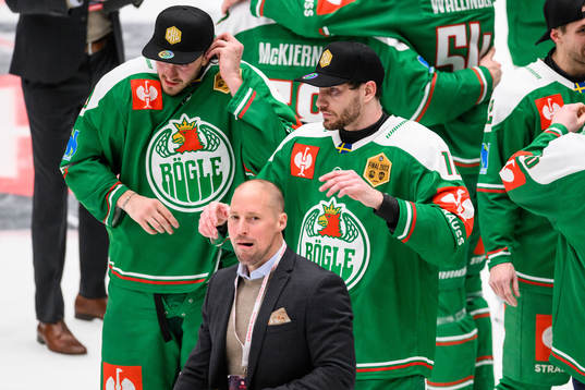 Mattias Sjögren of Rögle celebrates