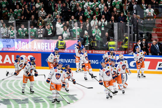 Players of Tappara look dejecetd