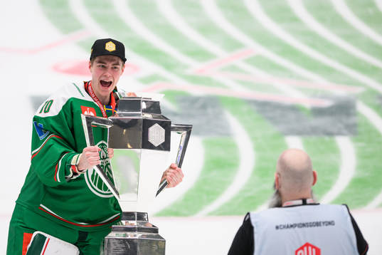 goalkeeper Calle Clang of Rögle celebrates with the trophy