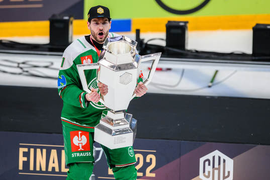Mattias Sjögren of Rögle celebrates