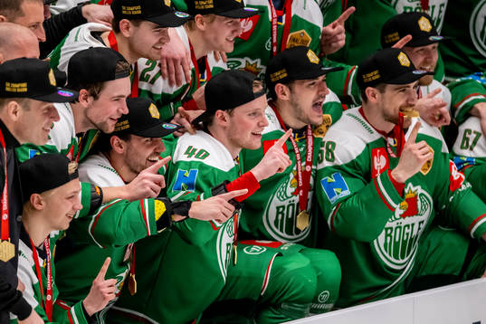 Ludvig Larsson and Oskar Stål Lyrenäs of Rögle celebrates