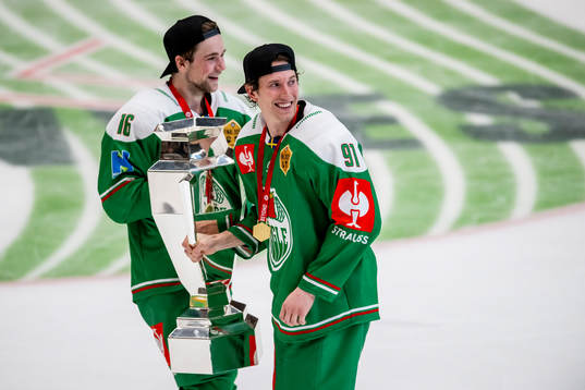 Lucas Ekeståhl-Jonsson  and Adam Tambellini of Rögle