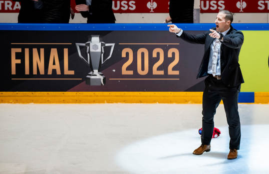 Cam Abbott, head coach of Rögle celebrates