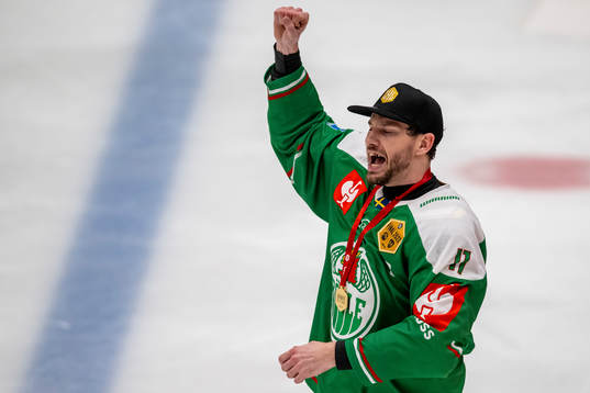 Mattias Sjögren of Rögle celebrates