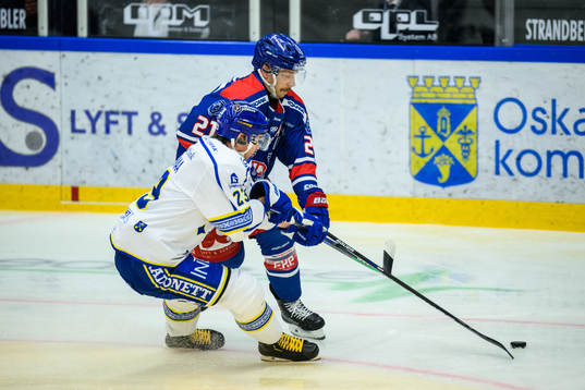 Leksands Mikael Ruohomaaoch Oskarshamns Brian Cooper