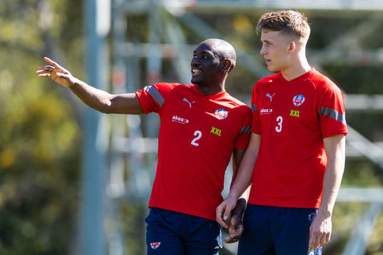 Ravy Tsouka-Dozi och Casper Widell