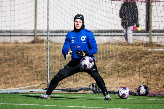 Degerfors målvakt Hugo Claesson