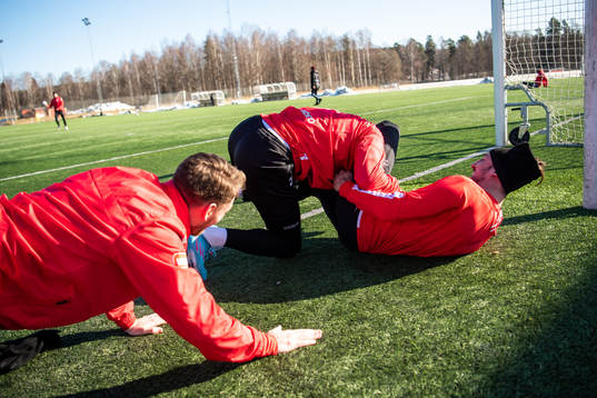 Degerfors Dijan Vukojević och Adhavan Rajamohan i