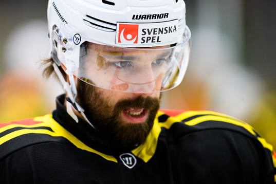 Västerås Sviatoslav Grebenshchikov innan ishockeymatchen