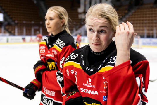 Luleås Jenna Pirttijärvi utan hjälm