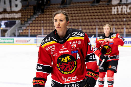 Luleås Anna Kjellbin utan hjälm