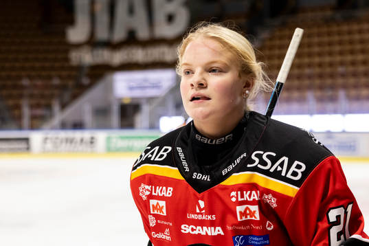 Luleås Astrid Lindeberg utan hjälm