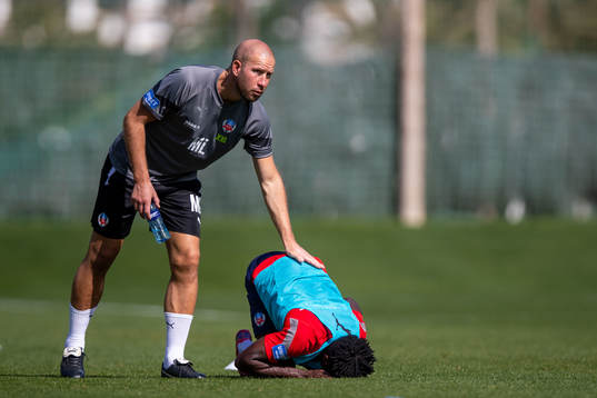 Assisterande tränare Mattias Lindström och Benjamin Acquah