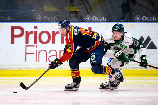 Djurgårdens Rasmus Bengtsson och Färjestads Joakim Nygård