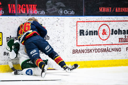Djurgårdens Tim Söderlund och Färjestads Theodor