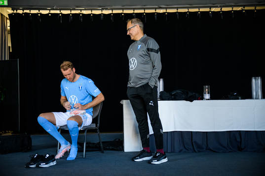 Ola Toivonen och läkare Pär Herbertsson