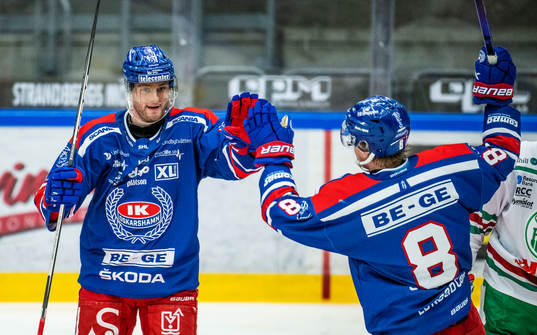 Oskarshamns Kim Rosdahl jublar