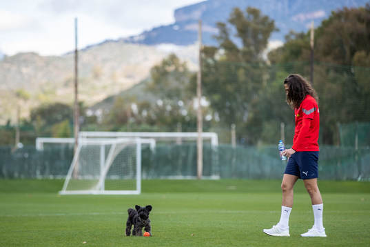 Ervin Gigović med en hund