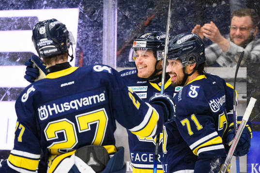 s Fredrik Forsberg jublar