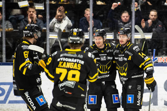 Västerås Niklas Rigelius jublar