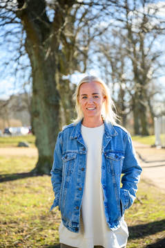 Carloline Seger
