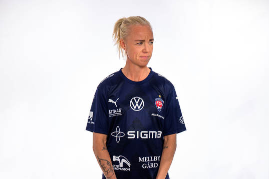 Carloline Seger